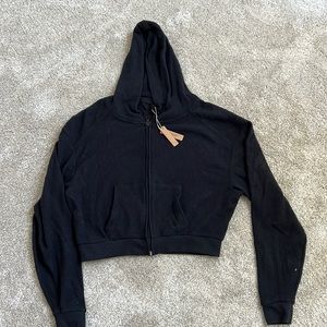 New with tags Skims waffle short hoodie sz L black